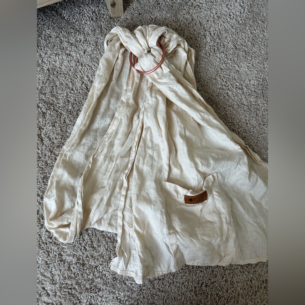 EUC Kyte baby ring sling